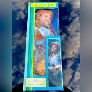 Rare Limited Edition Anne of Green Gables Collectible Porcelain Doll.